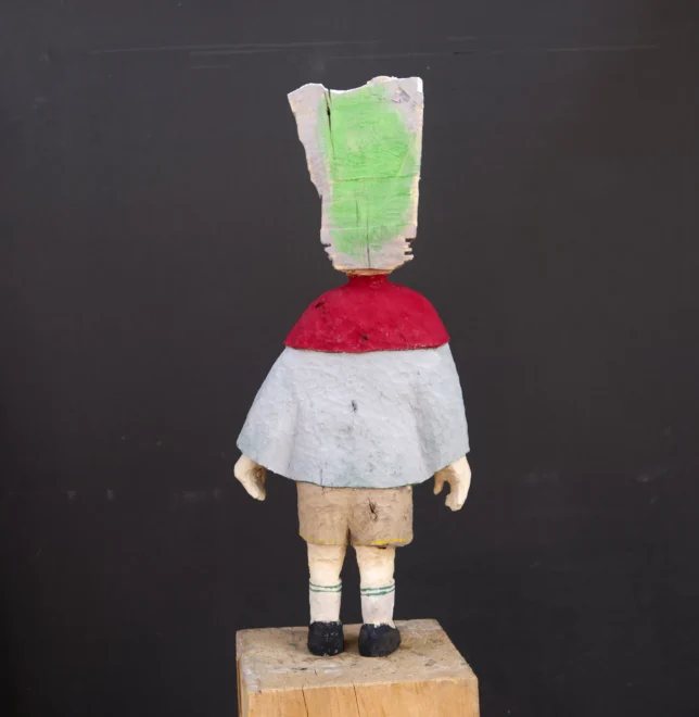 Peter Kröning, Heilige Heimat, 2025, Holz, Blattgold, Farbe, 76 x 33 x 15 cm